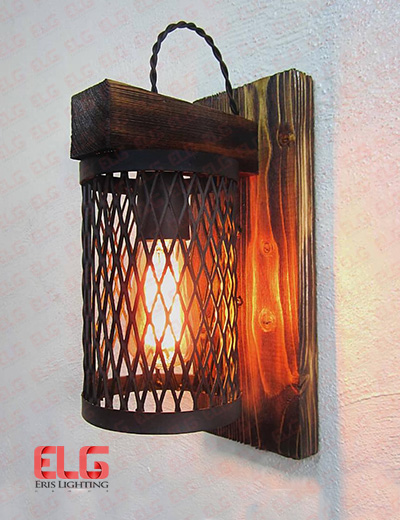 چراغ دیواری چوبی مدل توری